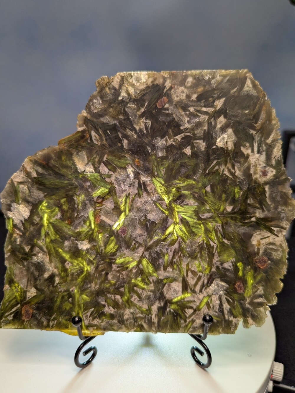Green Mica Lepidolite with Garnet Slab - 6 3/4 X 6 Inches - Madagascar - Picture 9 of 11